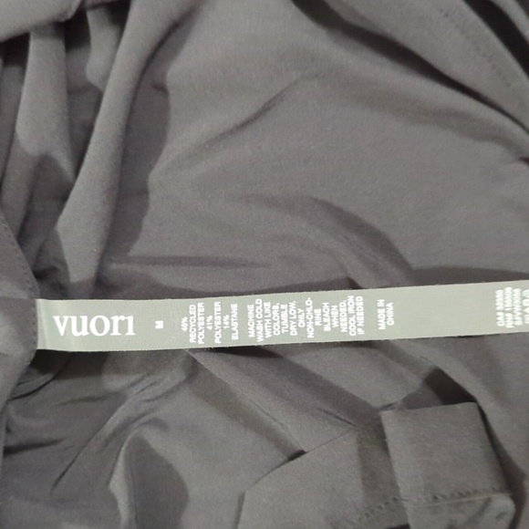 Vuori Black Utility Romper Womens M Short Sleeve Button Front Elastic Waist Jump - Picture 7 of 9